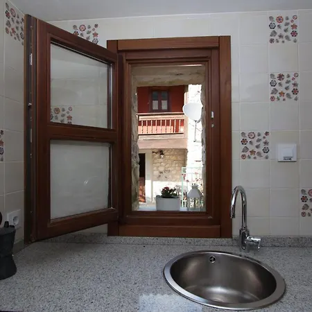 Madre Rosa I, Con La Playa A 12 Km Vv-2412-as * Llanes