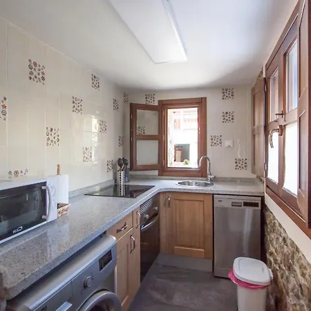 Madre Rosa I, Con La Playa A 12 Km Vv-2412-as * Llanes