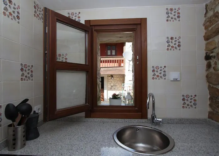 Madre Rosa I, Con La Playa A 12 Km Vv-2412-as * Llanes