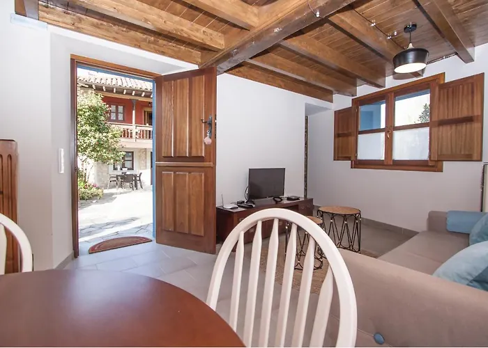 Madre Rosa I, Con La Playa A 12 Km Vv-2412-as Llanes